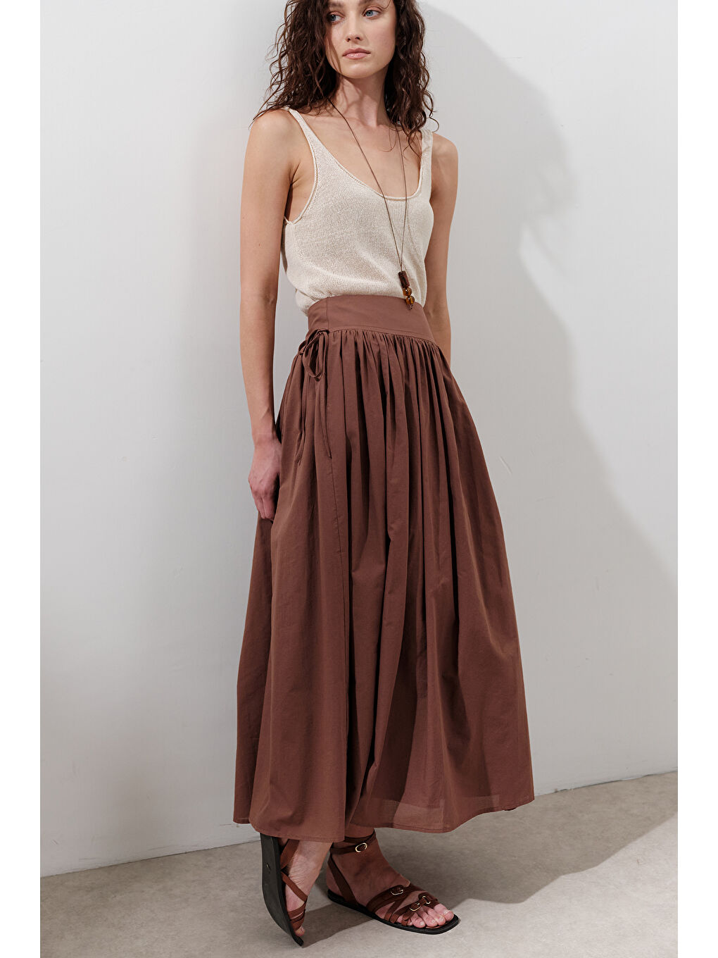 Kahverengi Bağlama Detaylı Geniş Etek Sıcak Kahve-3
