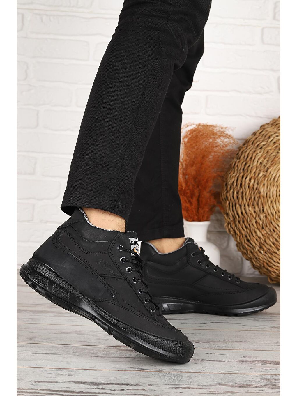 Siyah M1542 Su Geçirmez Deri Erkek Bot