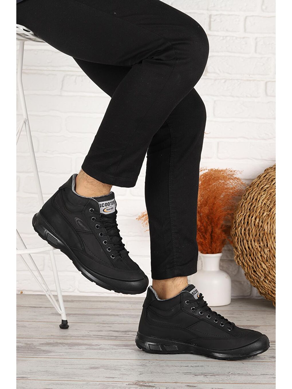 Siyah M1542 Su Geçirmez Deri Erkek Bot-2