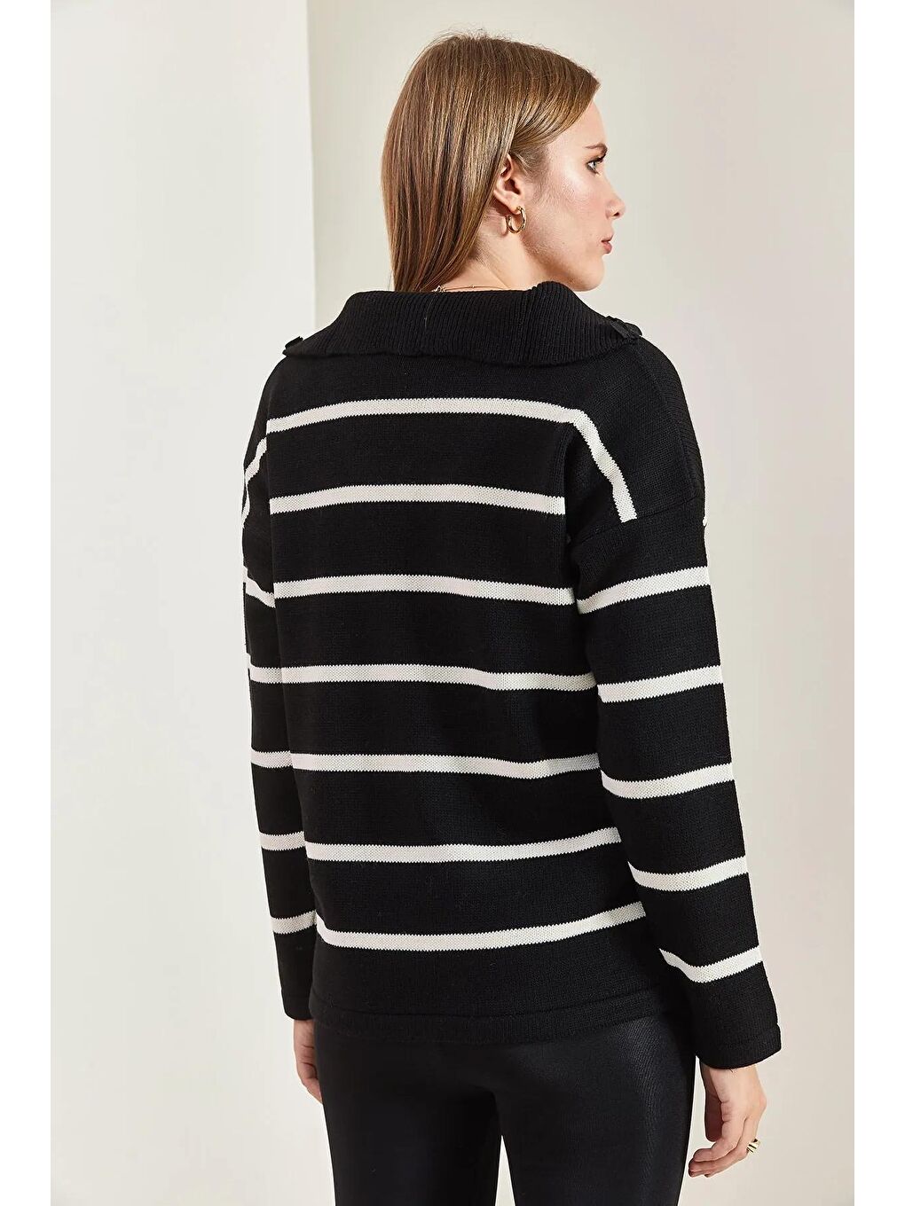 Siyah Kadın Balıkçı Yaka Fermuarlı Çizgili Triko Kazak-1