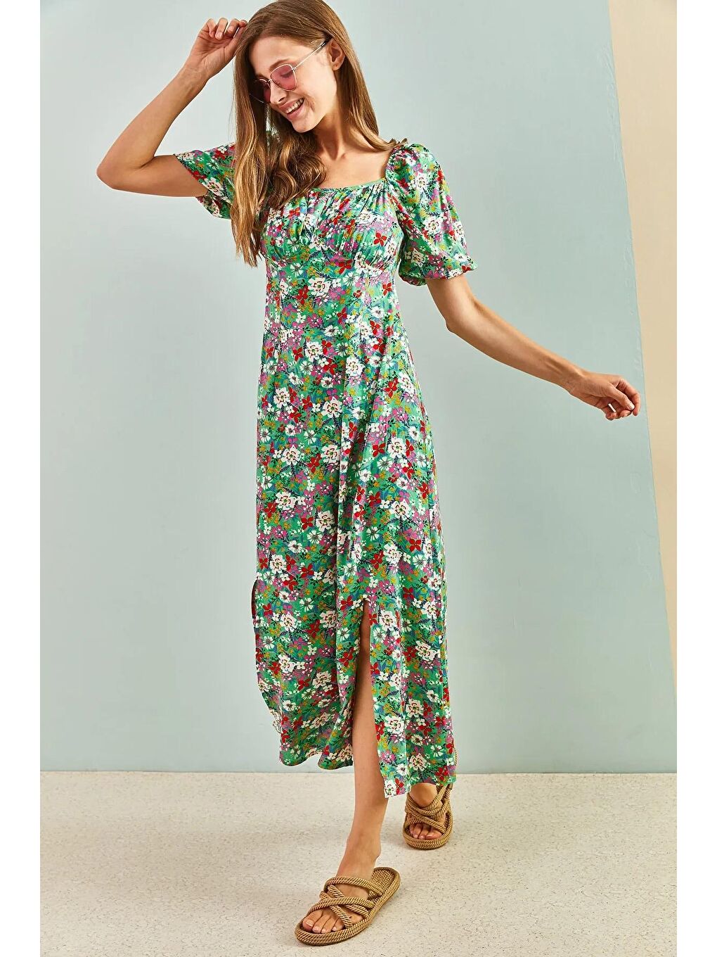 Yeşil Kadın Madonna Yaka Çiçek Desenli Elbise-3