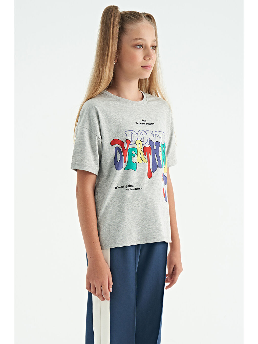 Gri Melanj Renki Yazı Baskılı O Yaka Oversize Kısa Kollu Kız Çocuk Tişört - 75112-4