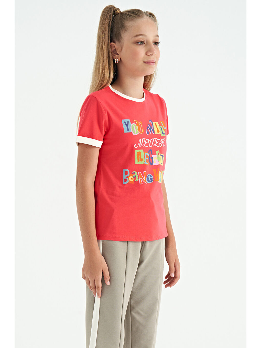 Pembe Rose Renkli Yazı Detaylı O Yaka Rahat Form Kız Çocuk Tişört - 75109-4