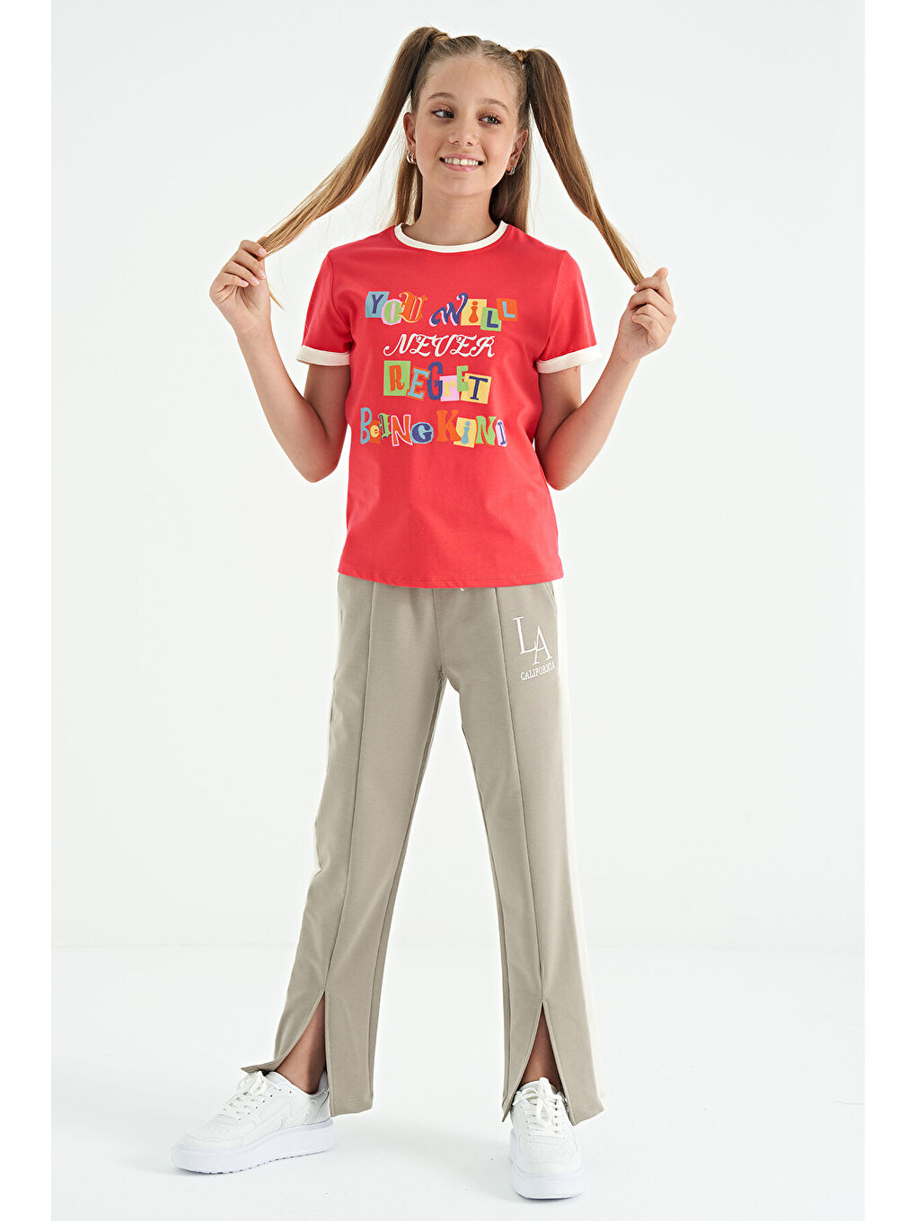 Pembe Rose Renkli Yazı Detaylı O Yaka Rahat Form Kız Çocuk Tişört - 75109-8