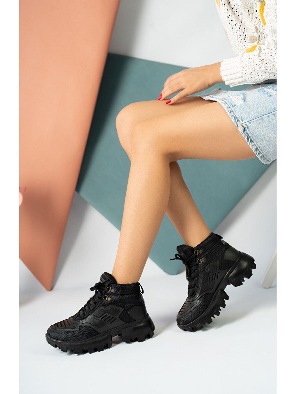 Siyah TİNA Kadın Kalın Tabanlı Bağcıklı Sneakers Spor Bot-4