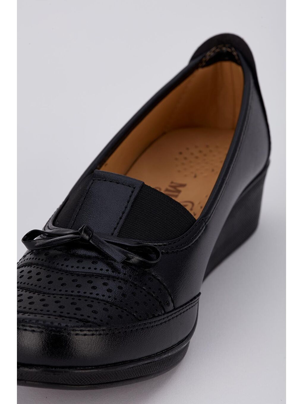 Siyah A10 Ortopedik Anne Ayakkabısı-2