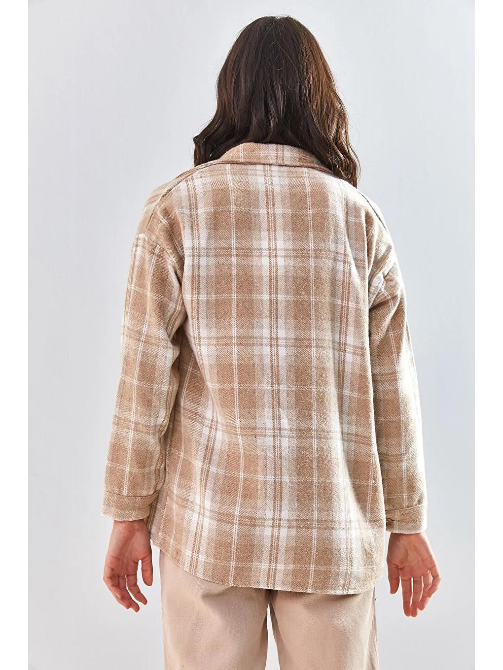 Bej Kadın Cepli Kaşe Oduncu Gömleği-1