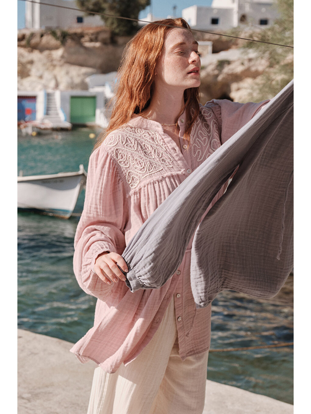 Pembe Müslin İşlemeli Gömlek Pudra