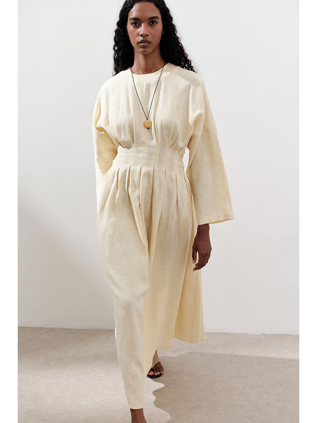 Keten Pile Detaylı Elbise Sarı-3