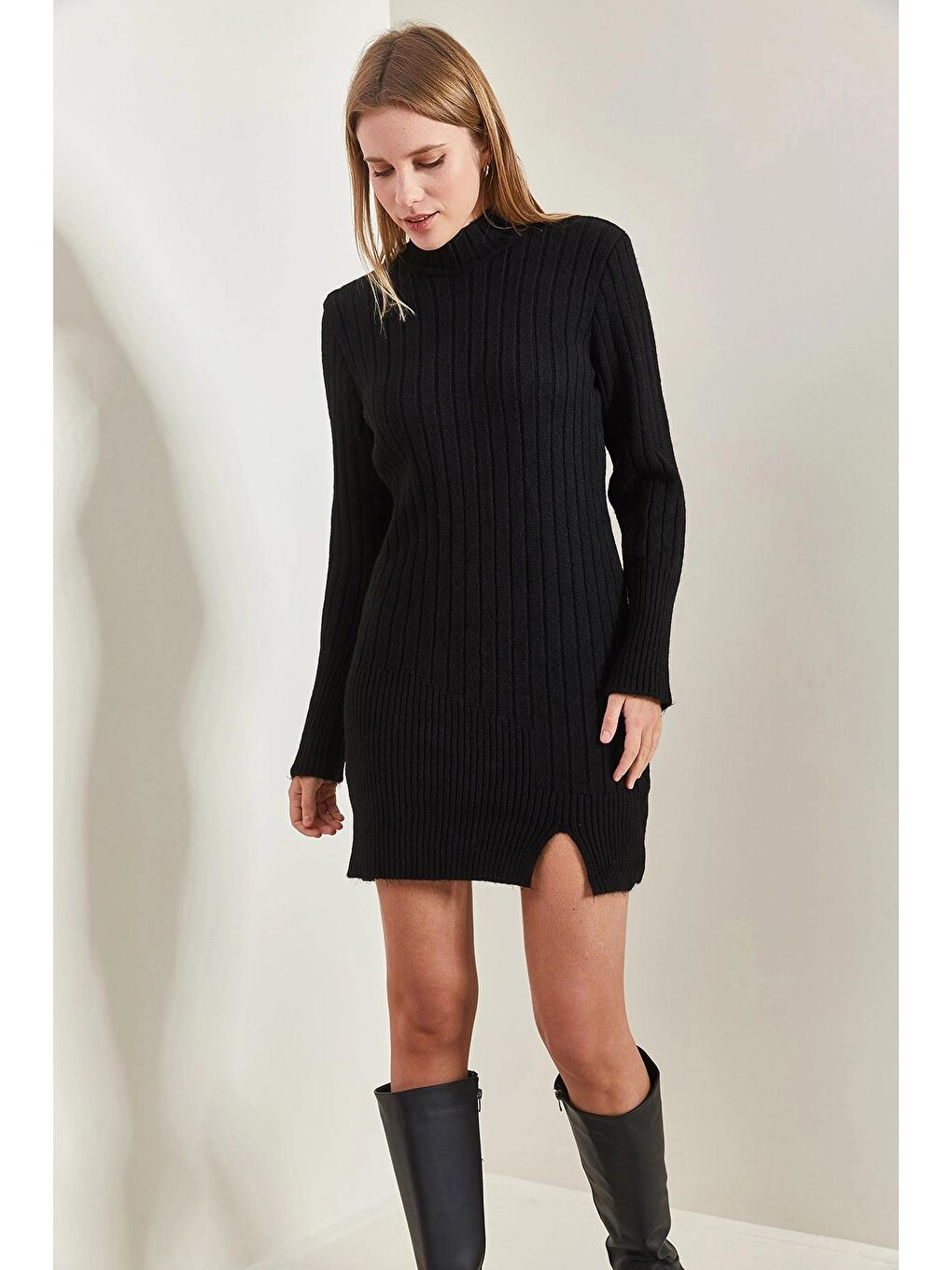 Siyah Kadın Fitilli Etek Ucu Yırtmaçlı Triko Elbise-2