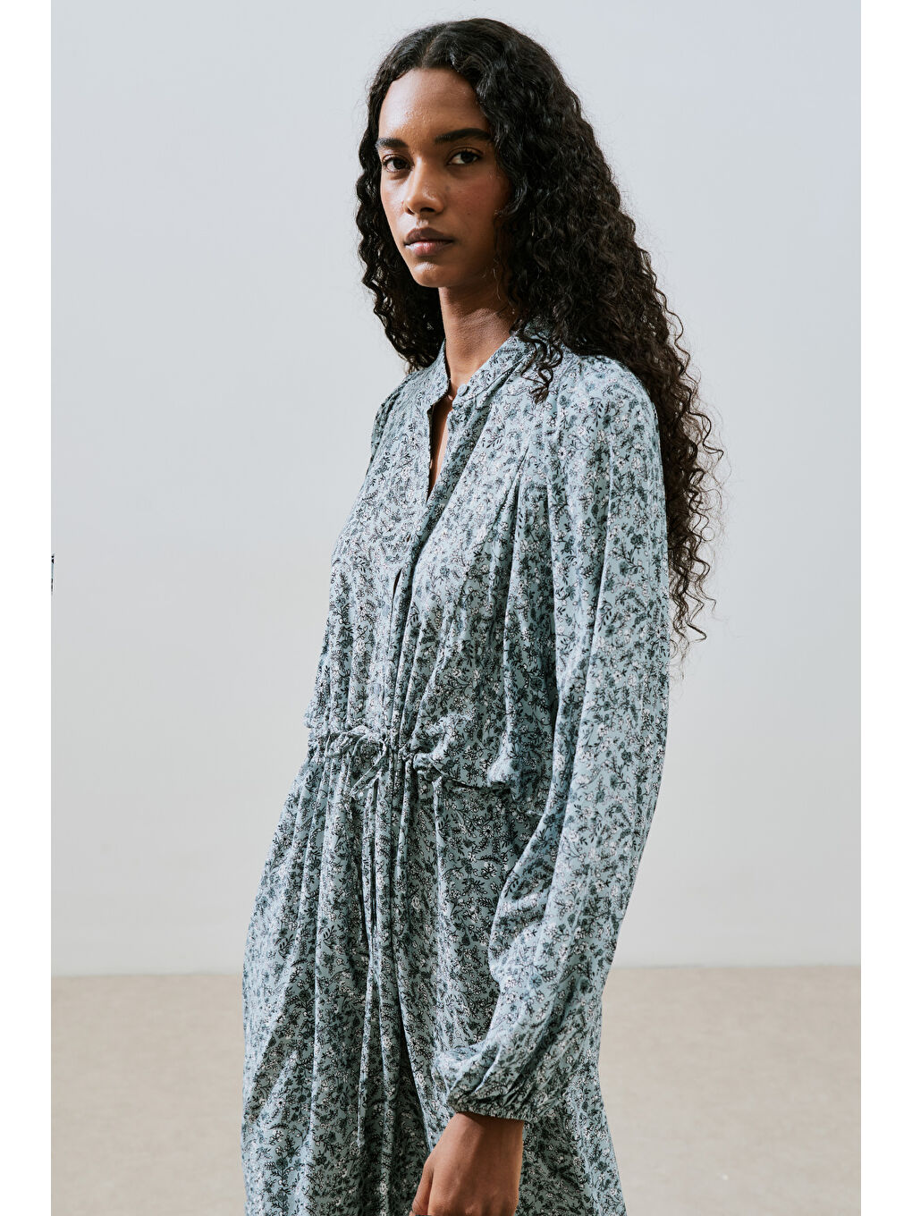 İndigo Desenli Viskon Bağlamalı Elbise Lıly Indıgo-1