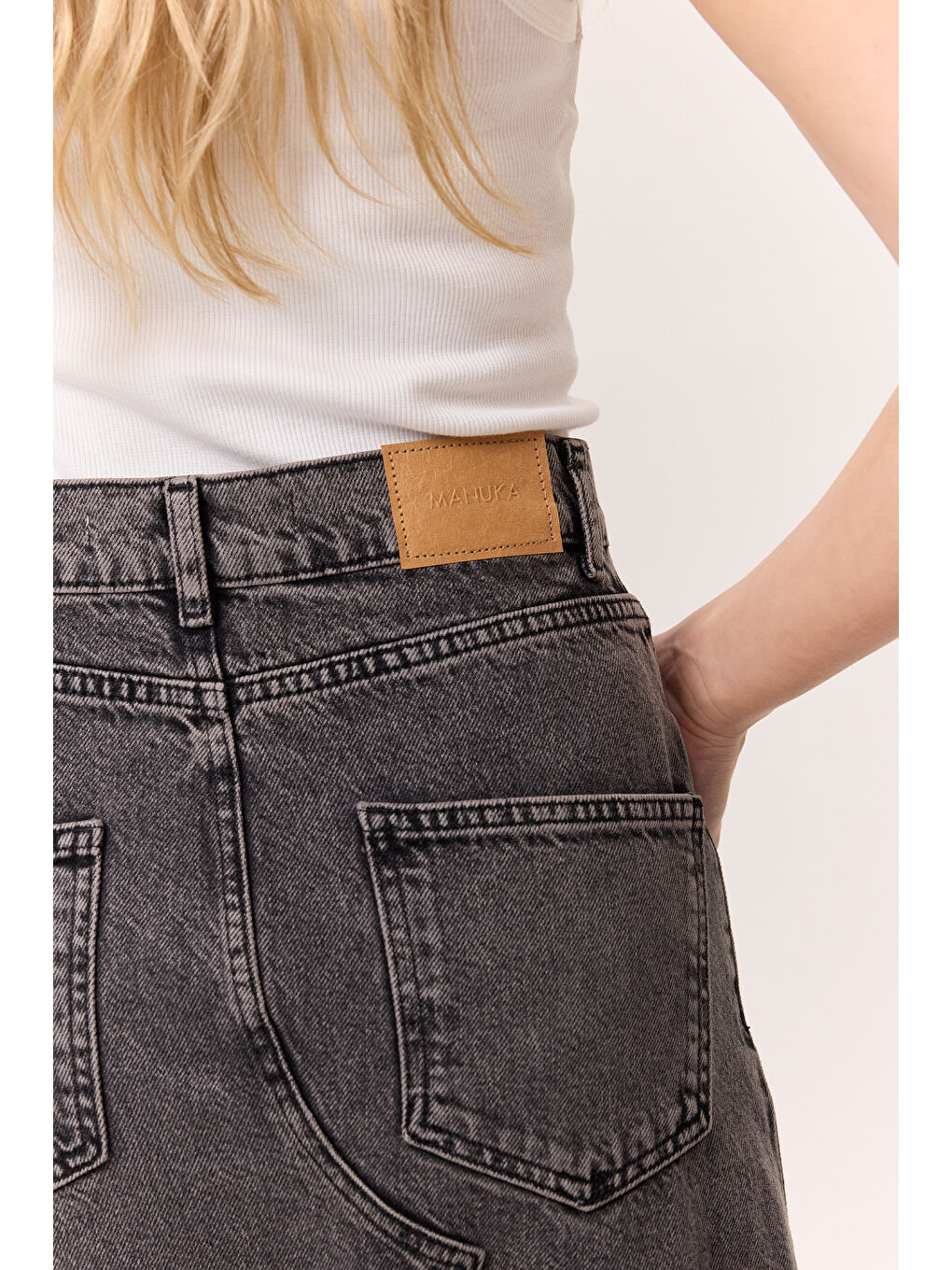 Etek Ucu Volanlı Denim Etek Siyah-5