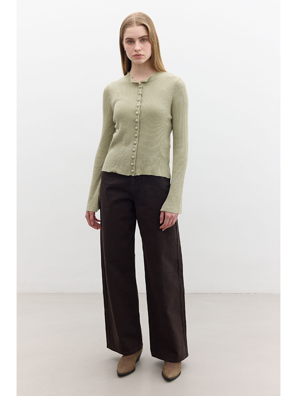 Küçük Düğmeli Triko Hırka Çağla Yeşili