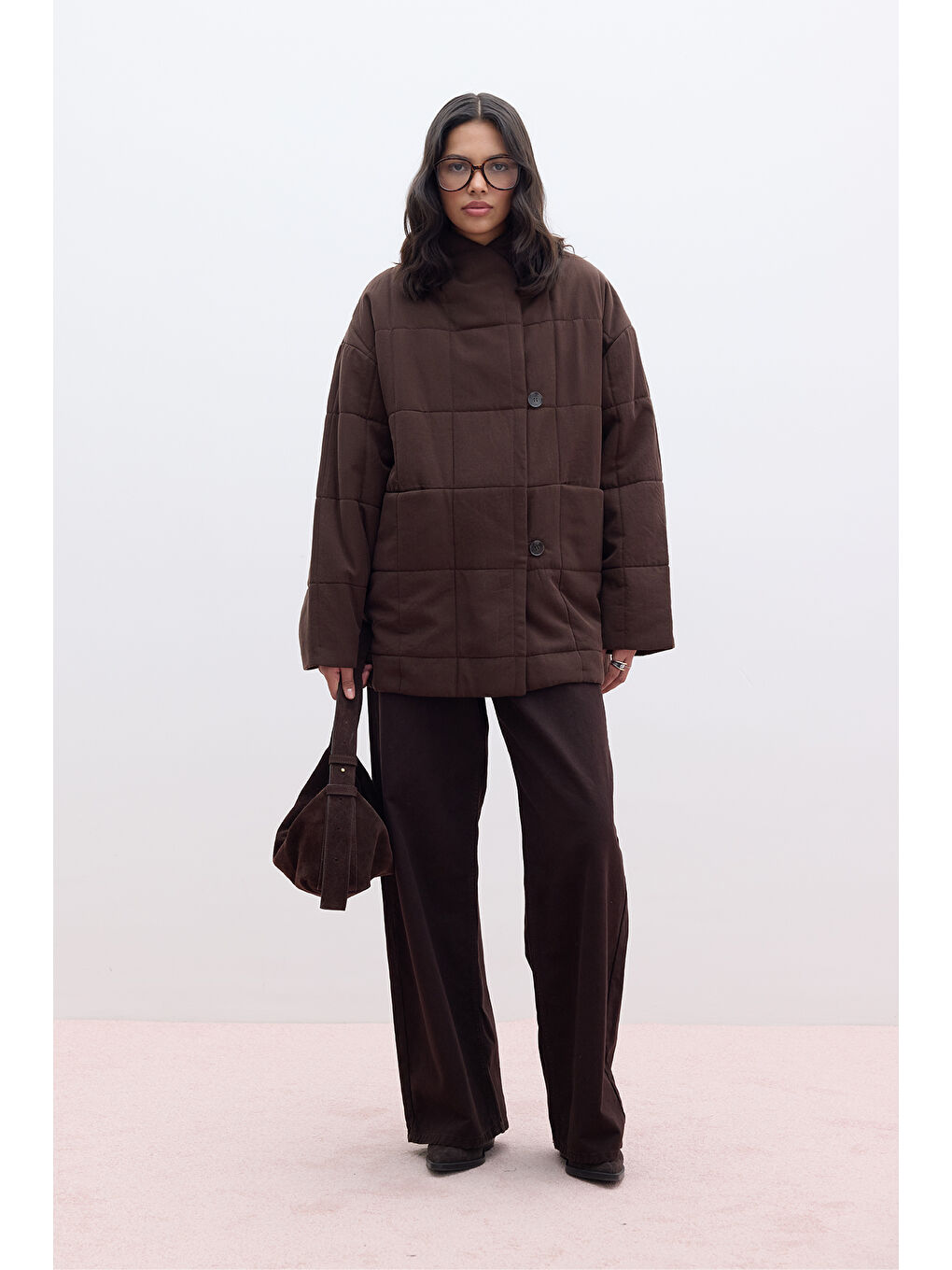 Yüksek Yaka Kapitone Mont Kahverengi-3