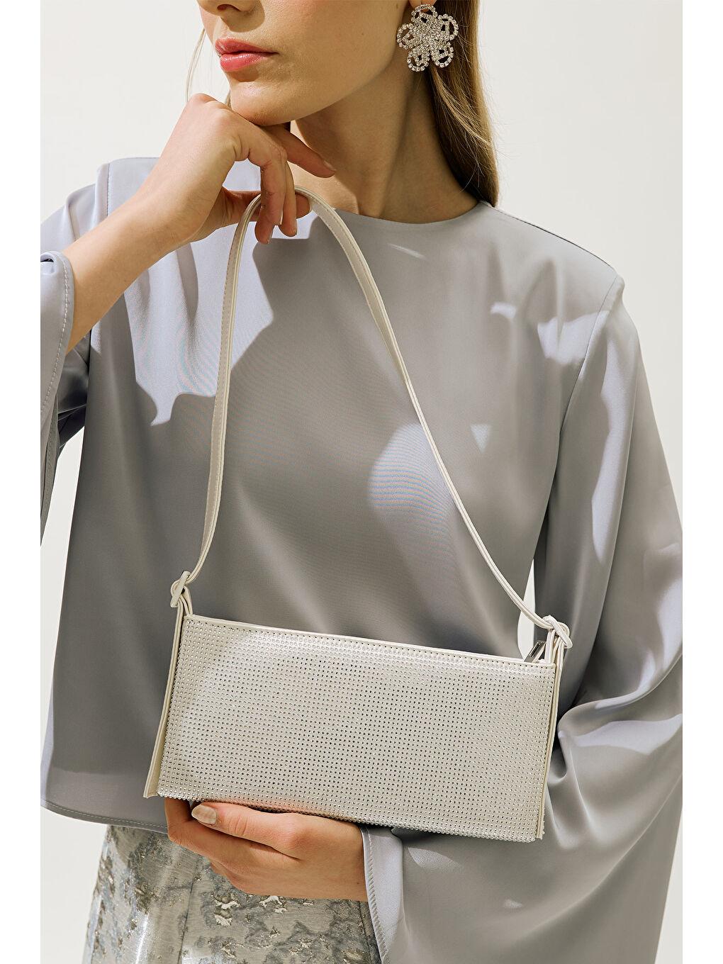 Gri Taşlı Baget Abiye Çanta Gümüş-3