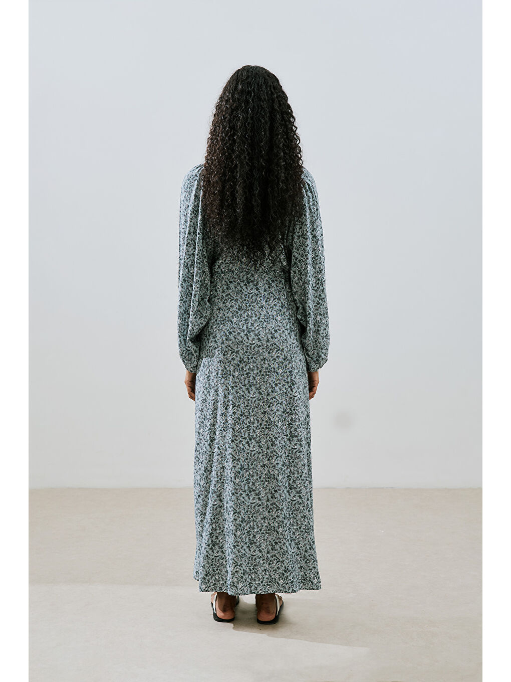 İndigo Desenli Viskon Bağlamalı Elbise Lıly Indıgo-7