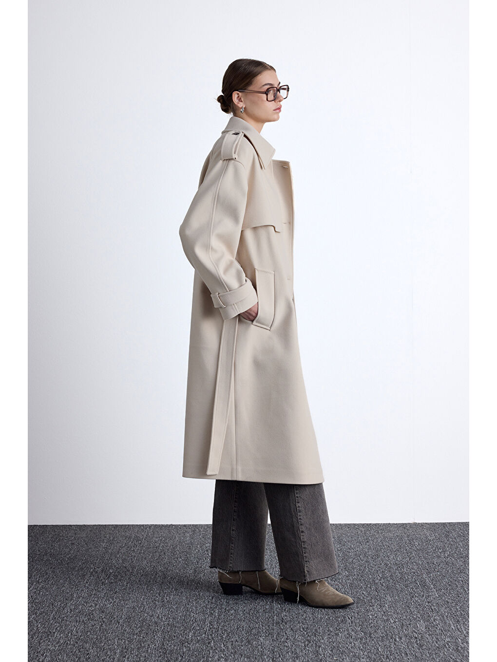 Apolet Detaylı Kaşe Kaban Bej-4