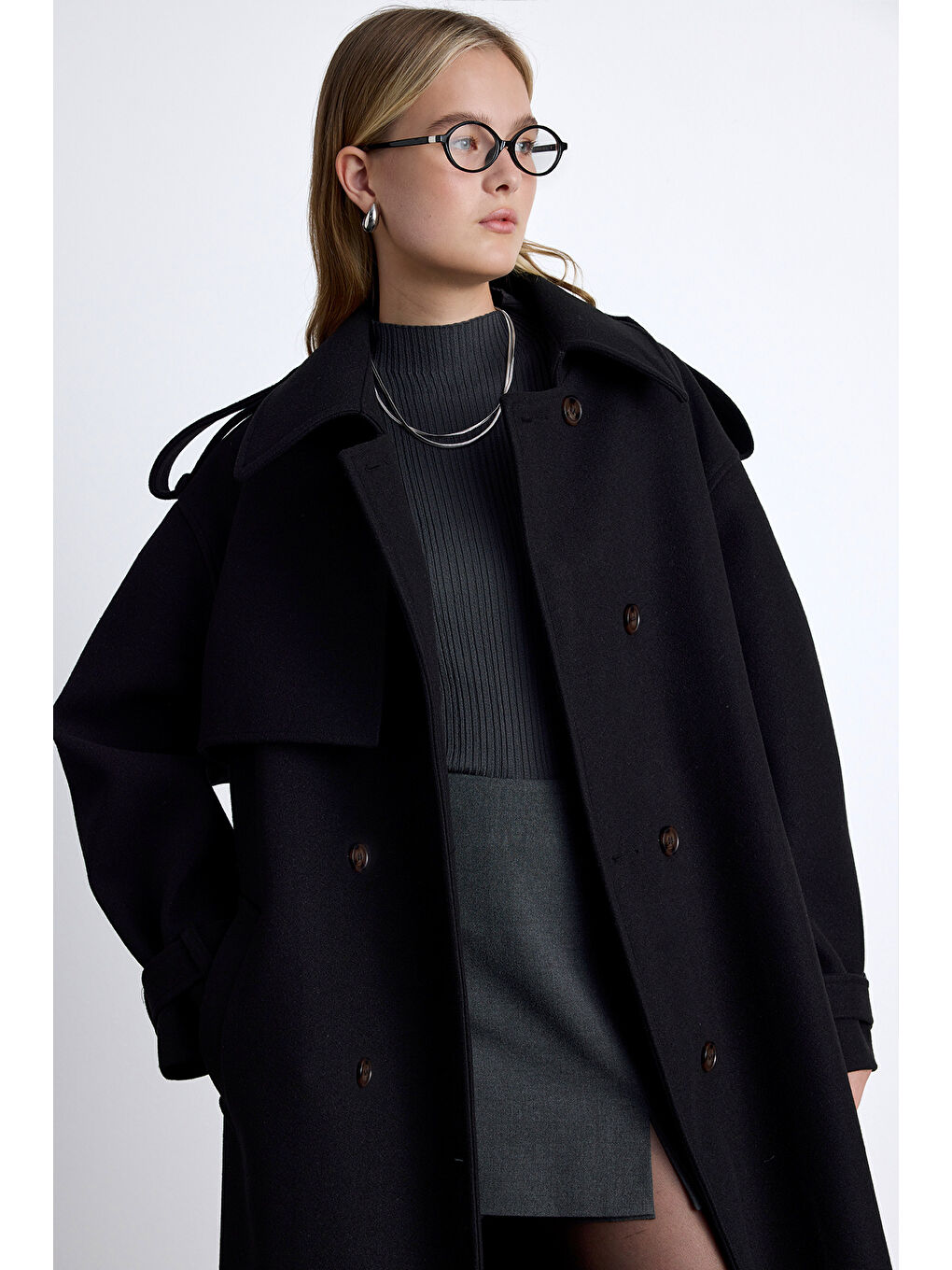 Apolet Detaylı Kaşe Kaban Siyah-4