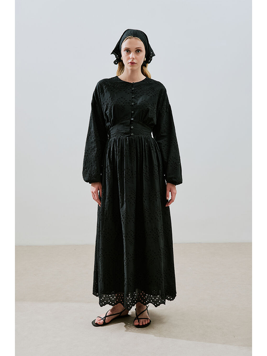 Brode Düğmeli Elbise Siyah-4