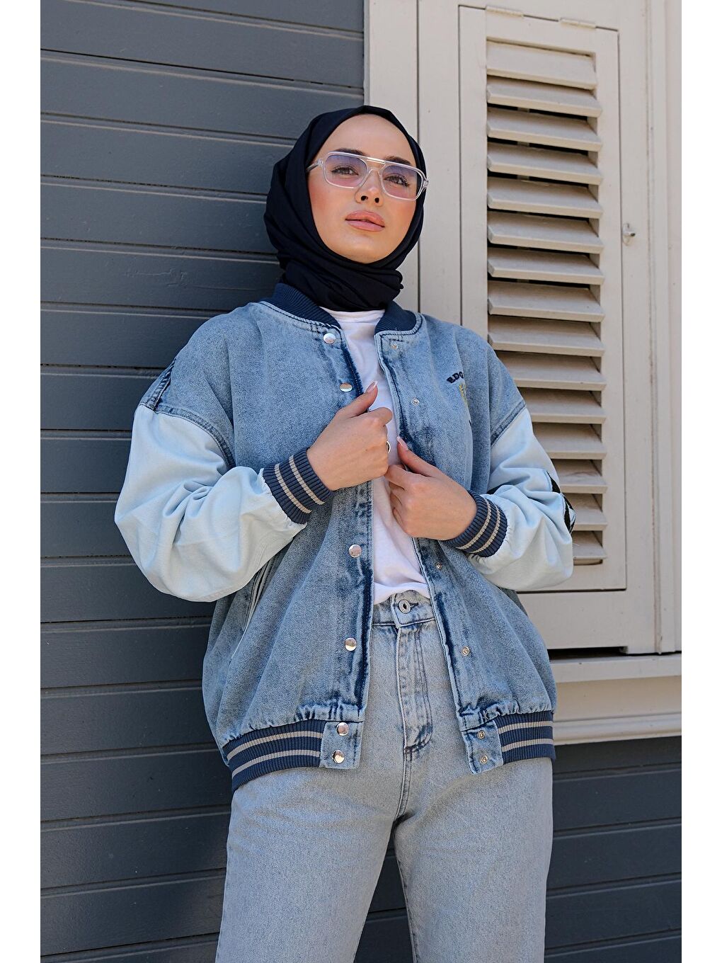 Kol ve Etek Ucu Lastikli Çıtçıtlı Denim Ceket Mavi-1