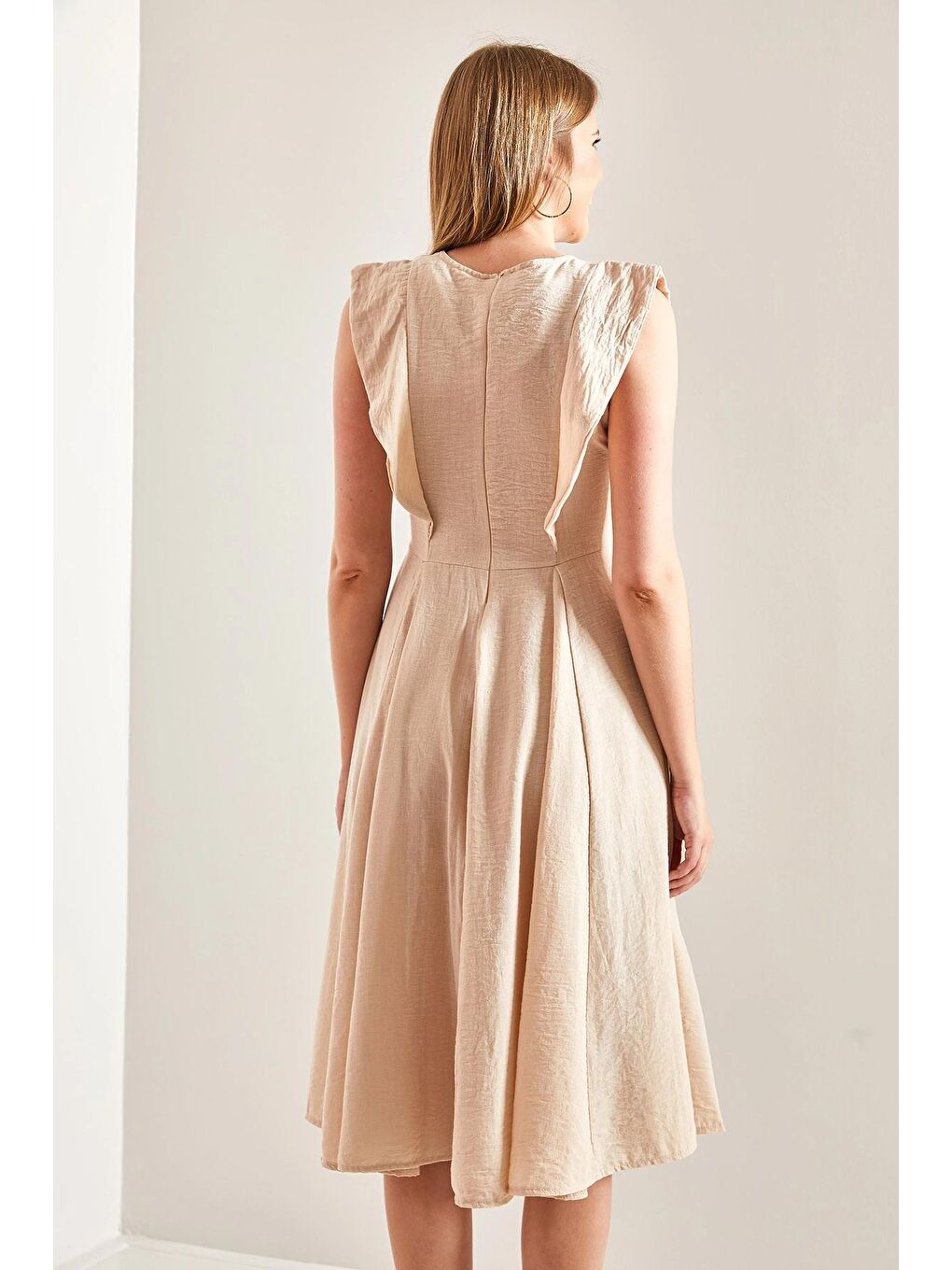 Bej Kadın Yakası Fırfırlı Keten Elbise-2