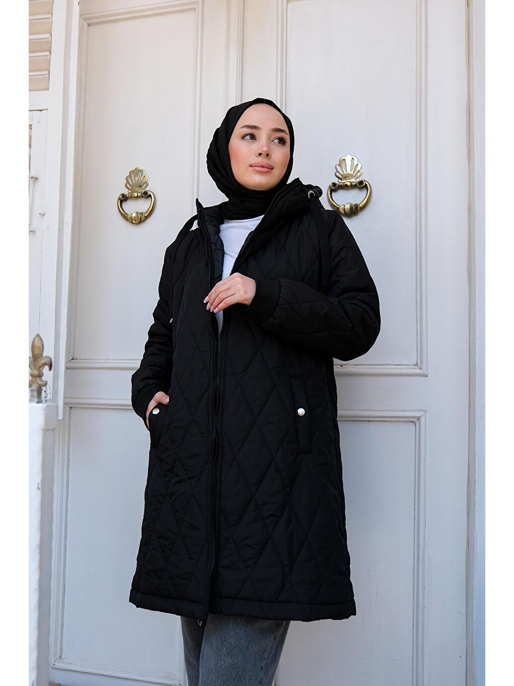 Baklava Desenli Kapişonlu Mont Siyah