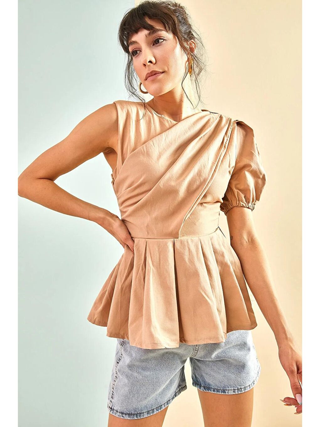 Bej Kadın Tek Omuz Beli Fırfırlı Bluz