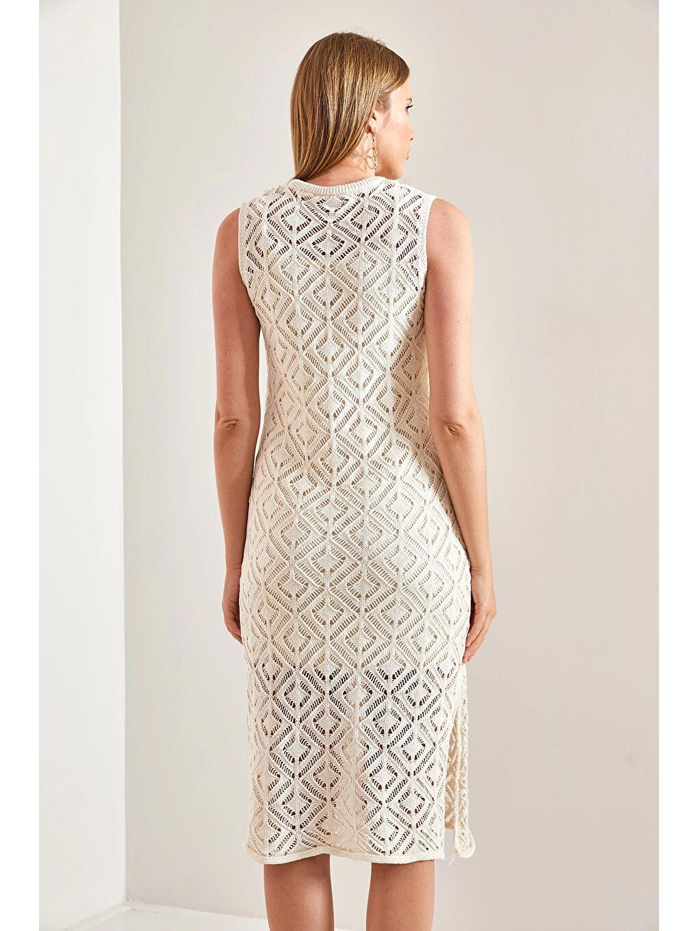 Ekru Kadın Kare Desenli Triko Elbise-3