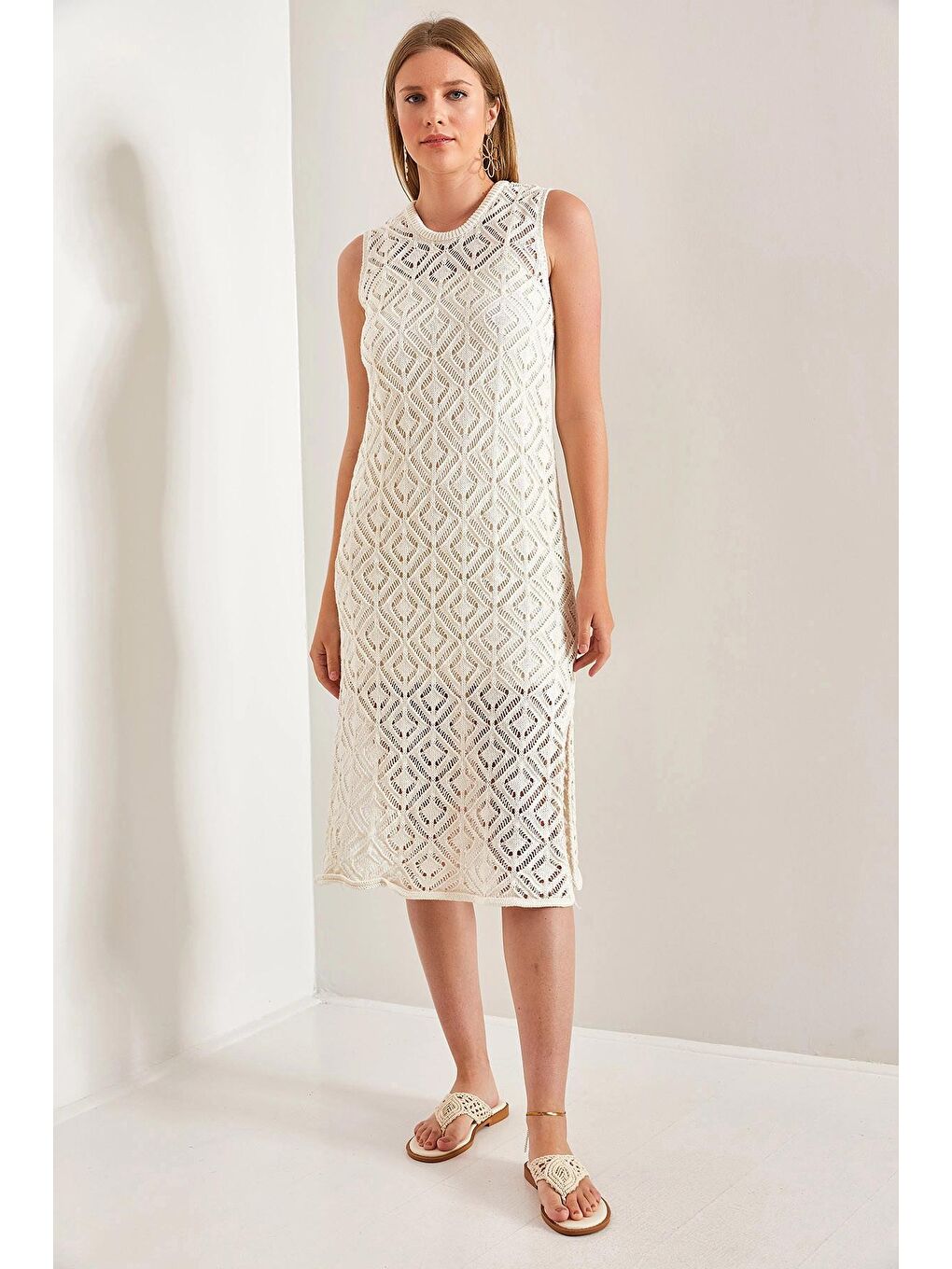 Ekru Kadın Kare Desenli Triko Elbise-4