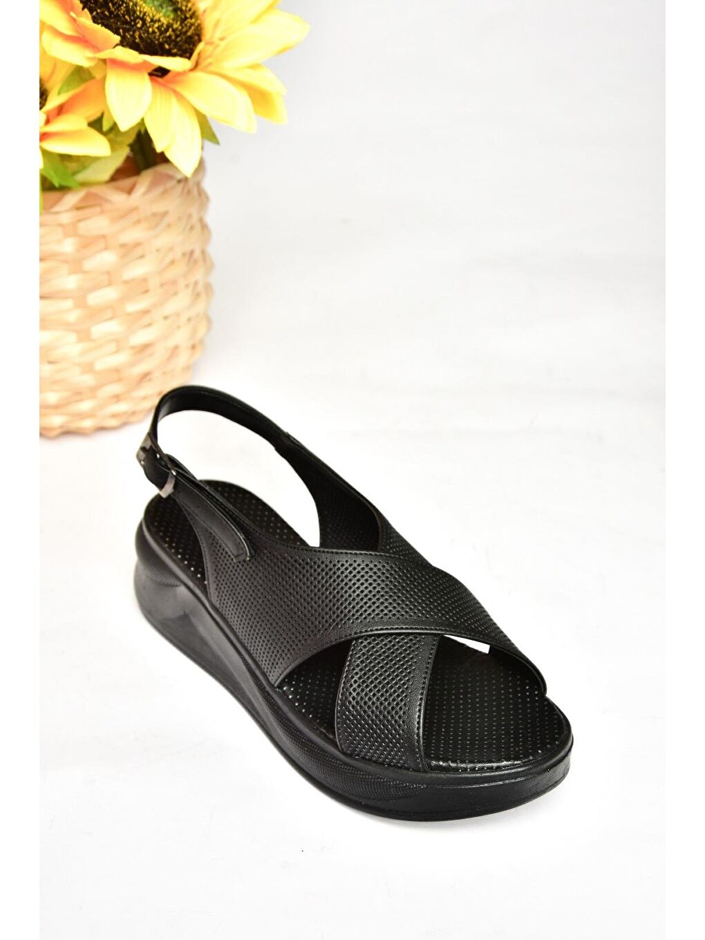 S7130307 Siyah Kadın Sandalet-1