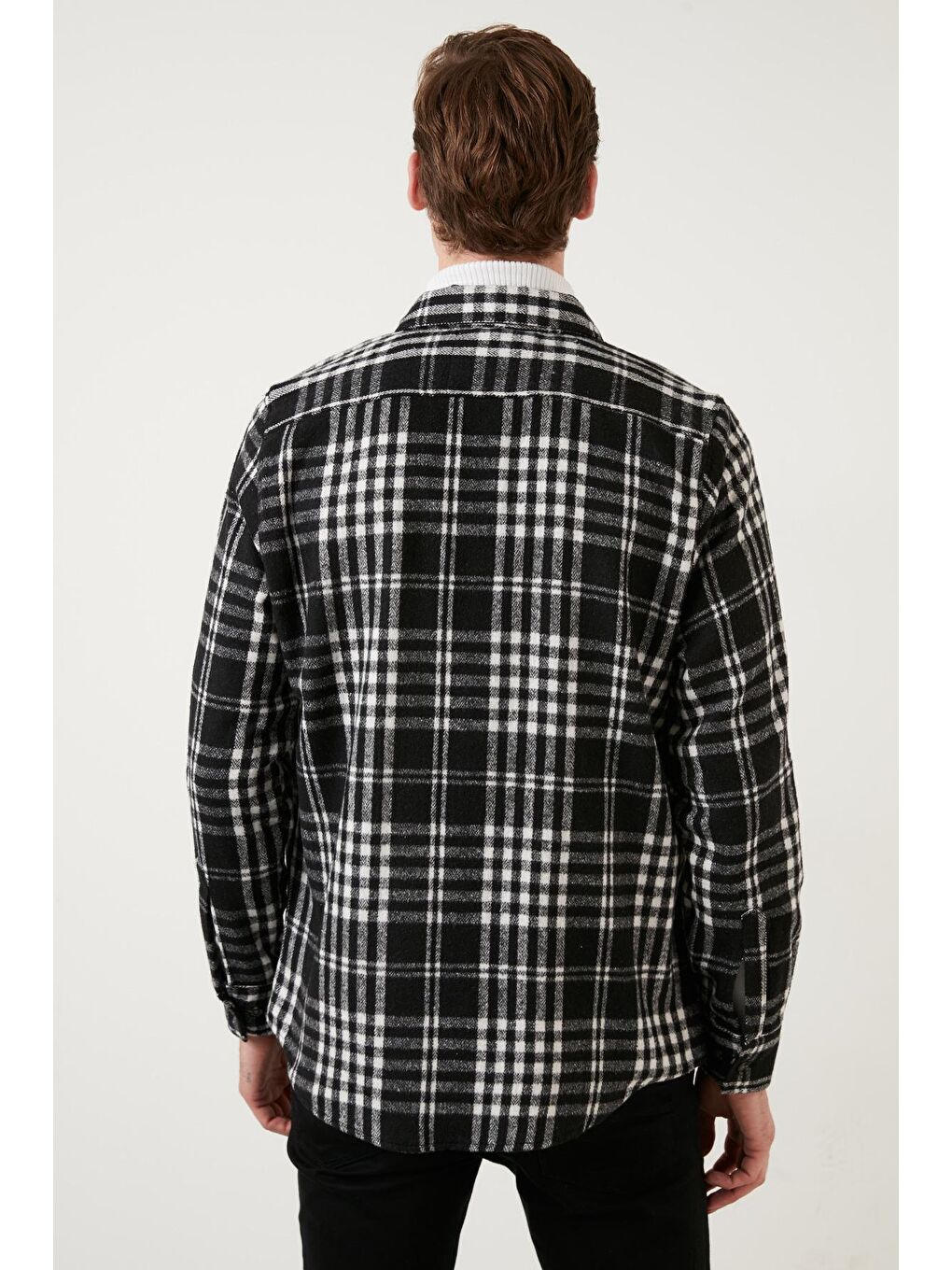 Siyah Pamuklu Ekoseli Slim Fit Düğmeli Yaka Erkek Gömlek CF23W114653-4