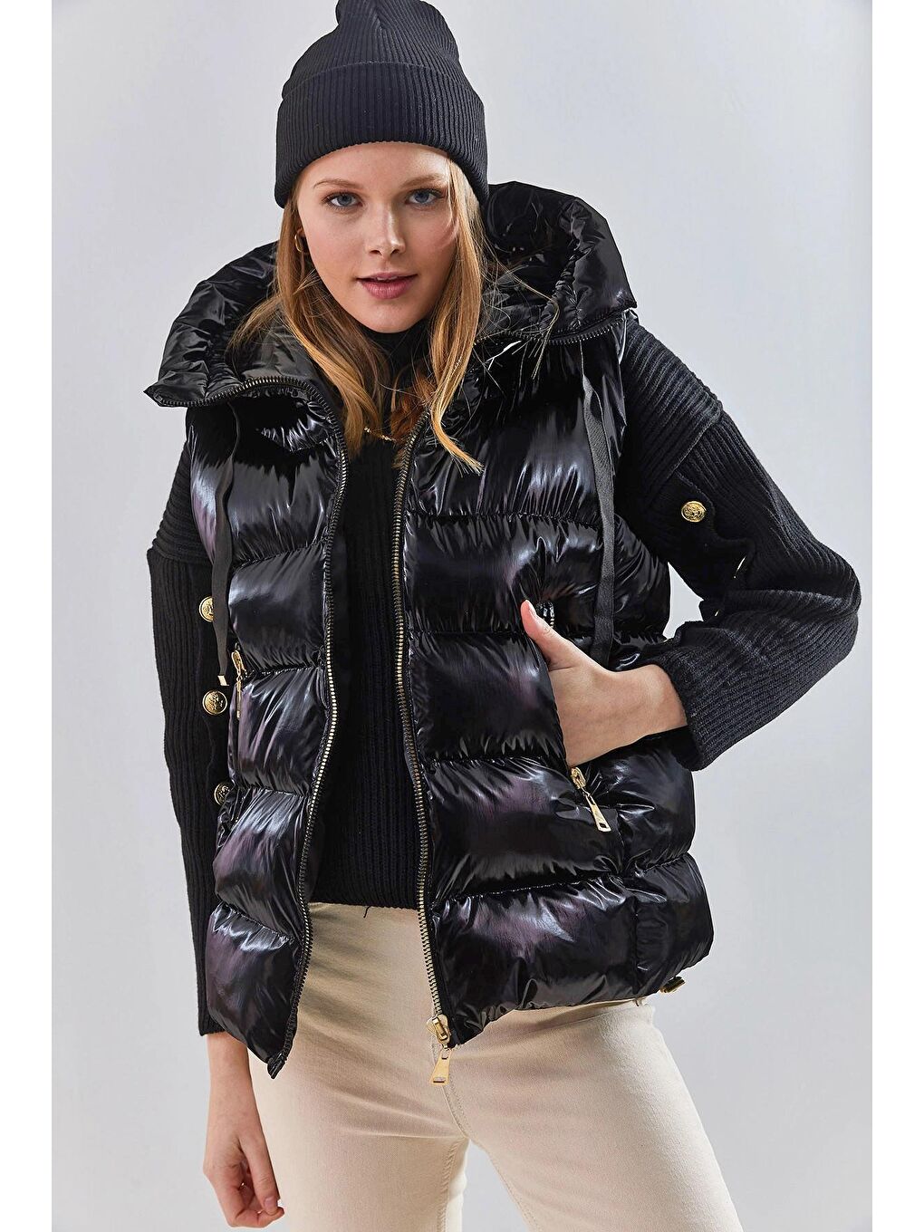 Siyah Kadın Astranot Kapüşon Şişme Yelek-2