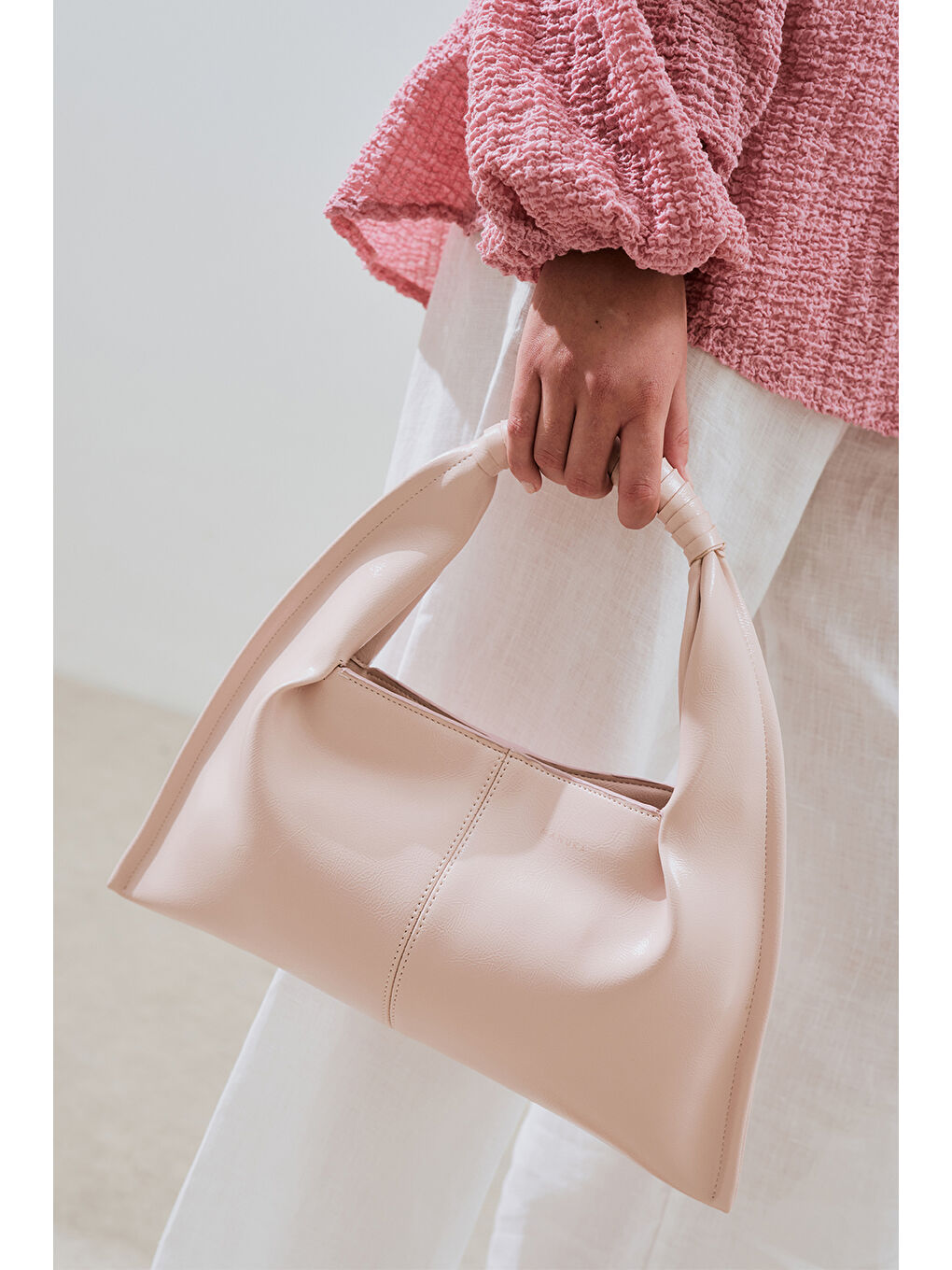 Parlak Deri El Çantası Pembe-1