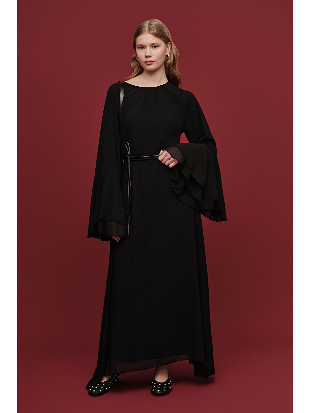 Şifon Volanlı Elbise Siyah