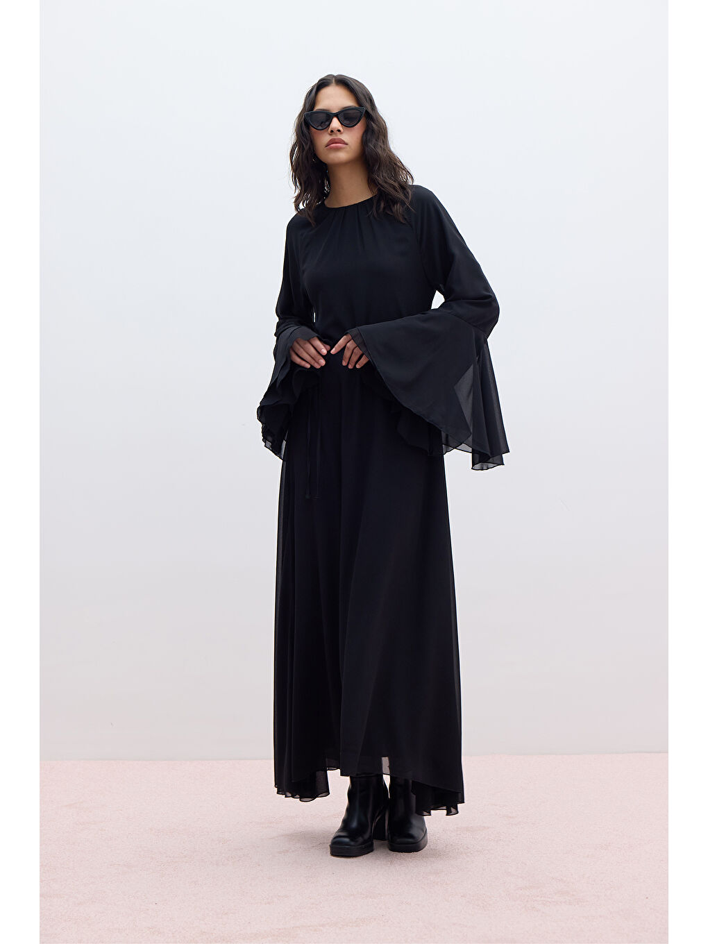Şifon Volanlı Elbise Siyah-3