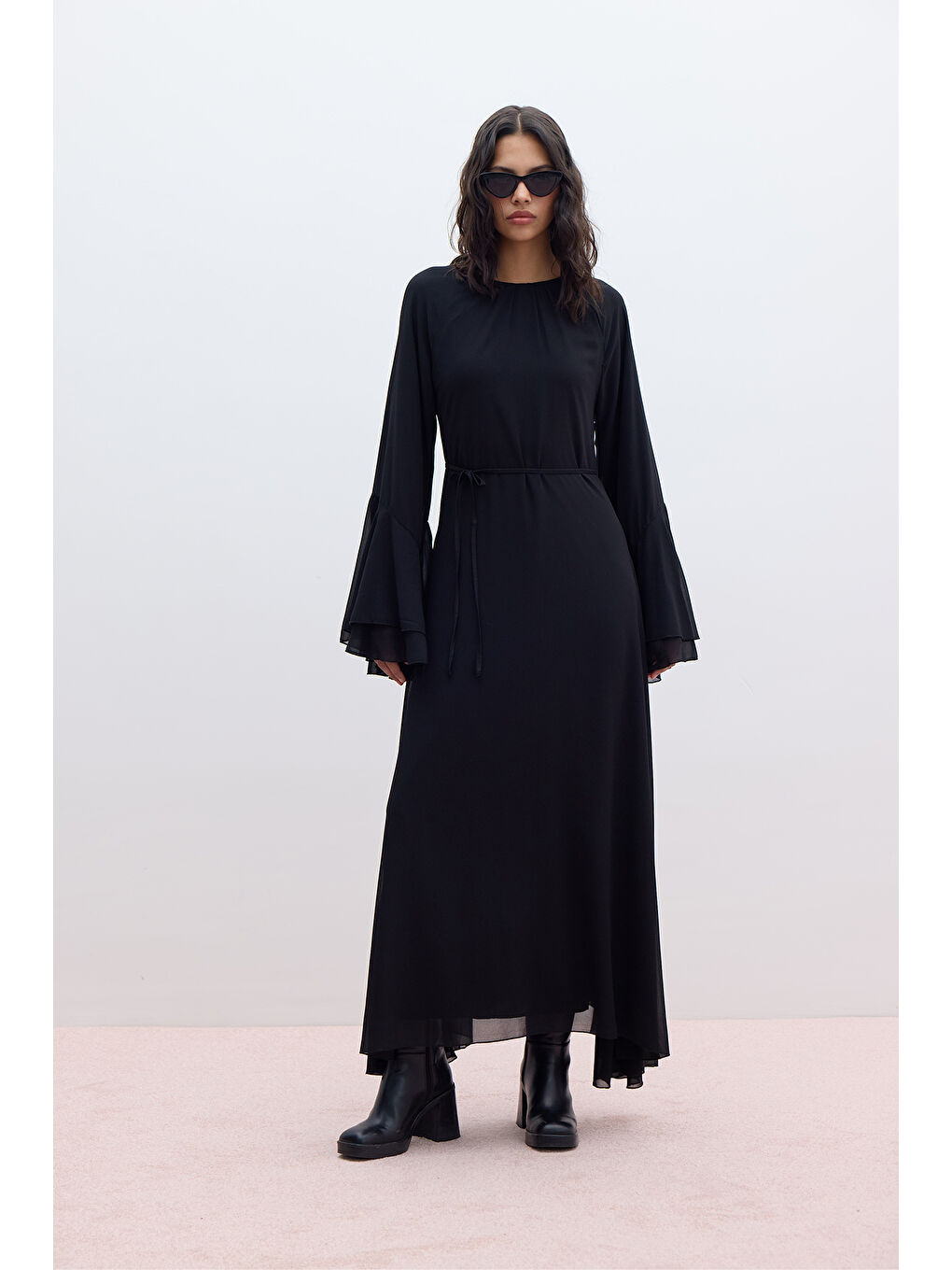 Şifon Volanlı Elbise Siyah-4