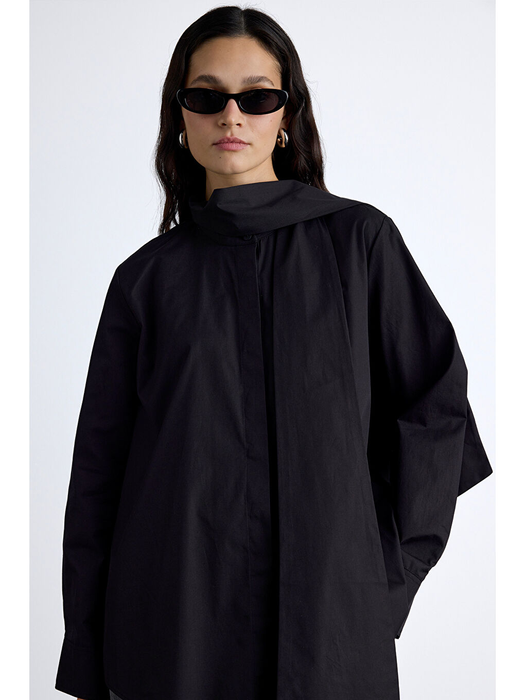 Fular Detaylı Premıum Gömlek Siyah-3