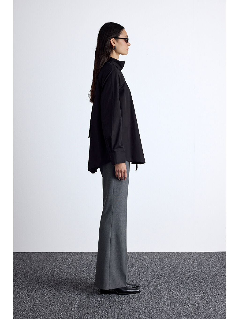 Fular Detaylı Premıum Gömlek Siyah-4