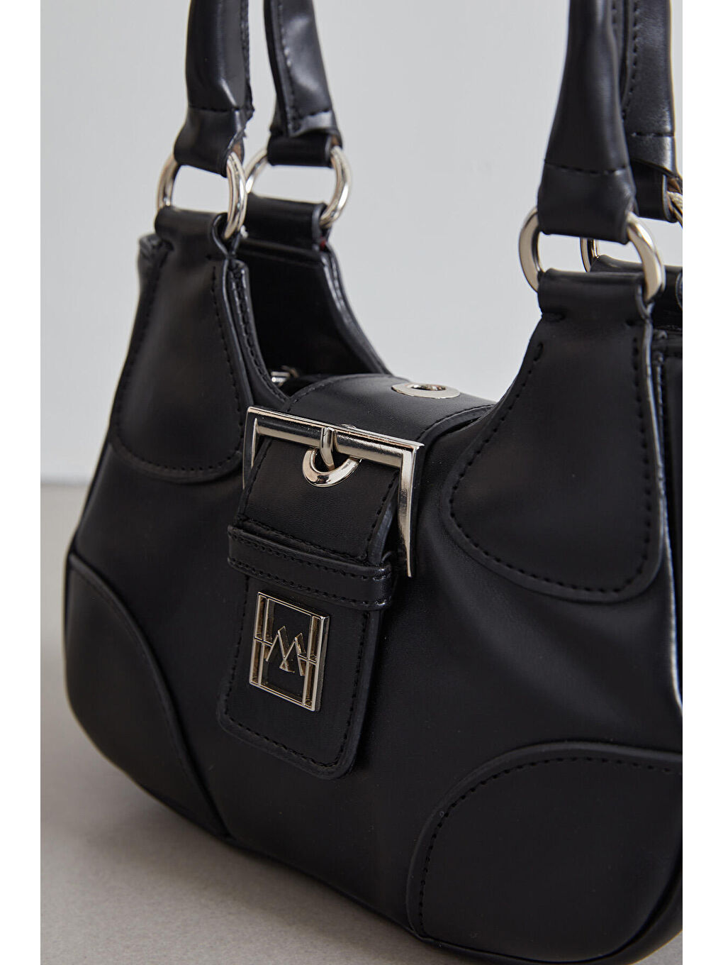 Metal Toka Kapamalı Mini Çanta Siyah-5