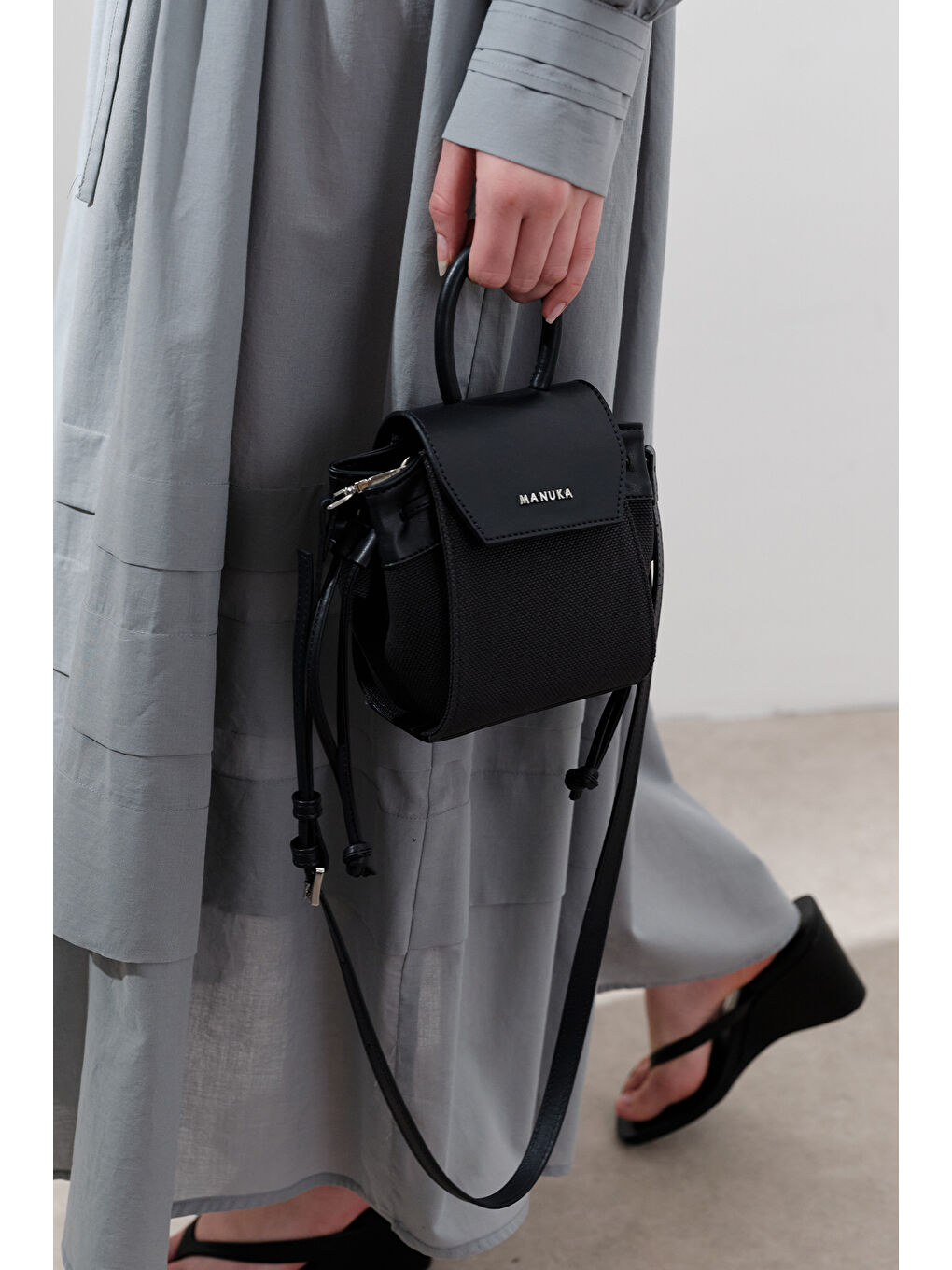 Kanvas Kapaklı Mini Çanta Siyah-1