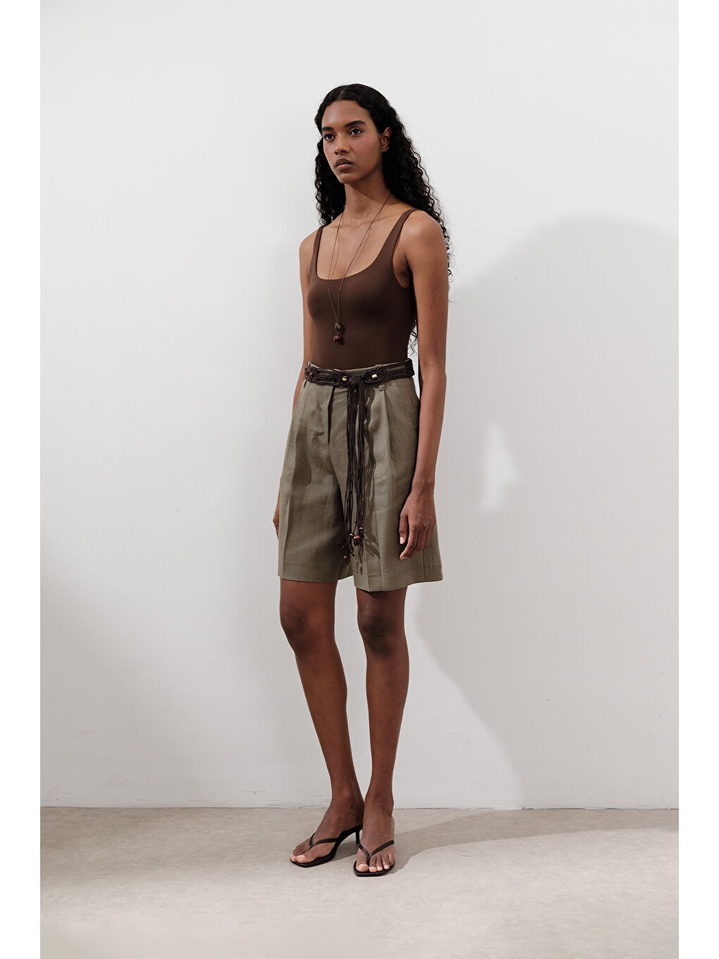 Keten Pileli Bermuda Şort Haki-5