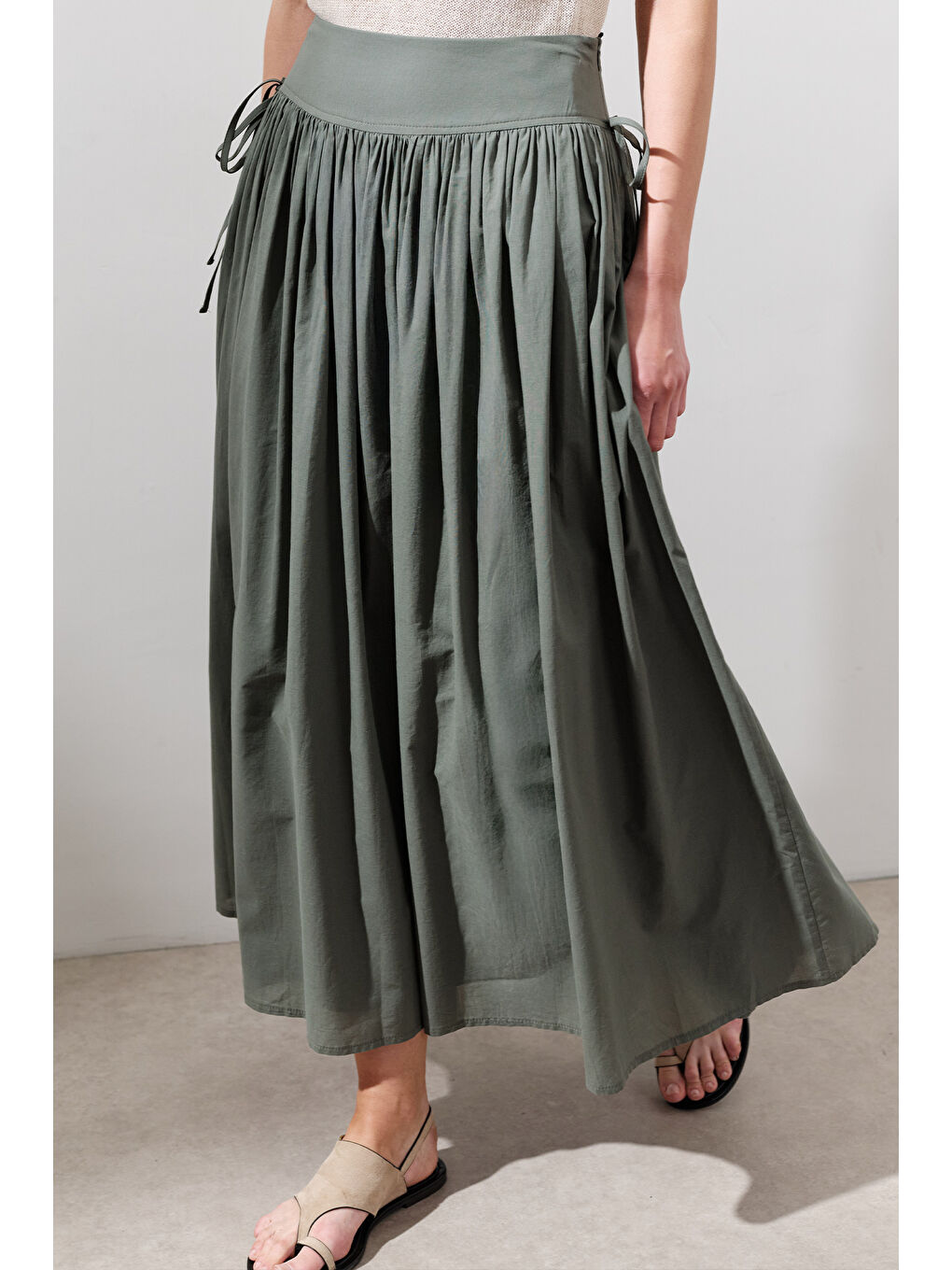 Bağlama Detaylı Geniş Etek Çam Yeşili-4