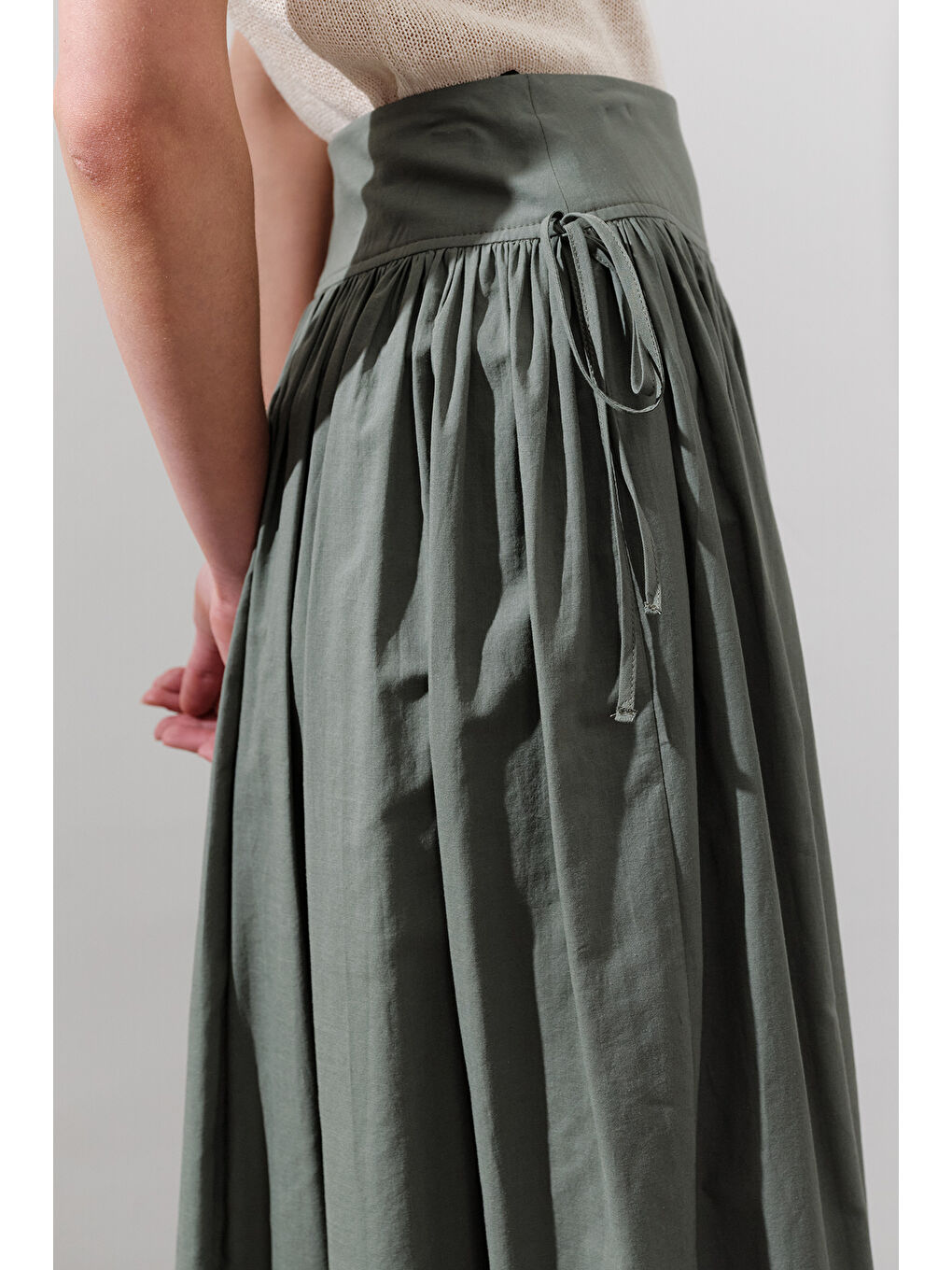 Bağlama Detaylı Geniş Etek Çam Yeşili-5