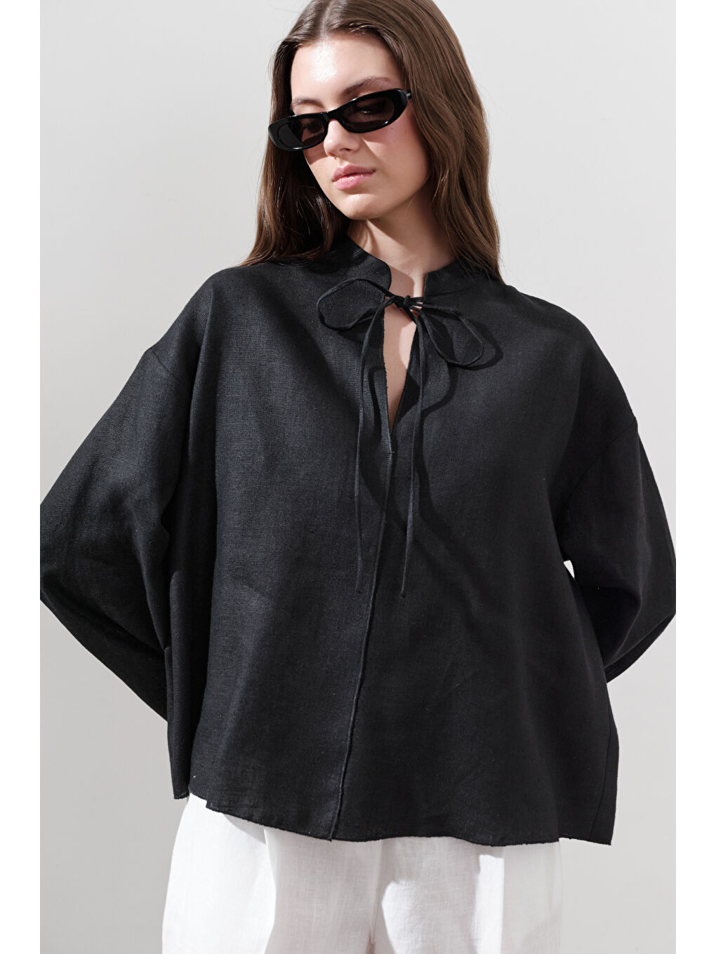 Keten Bağlamalı Bluz Siyah