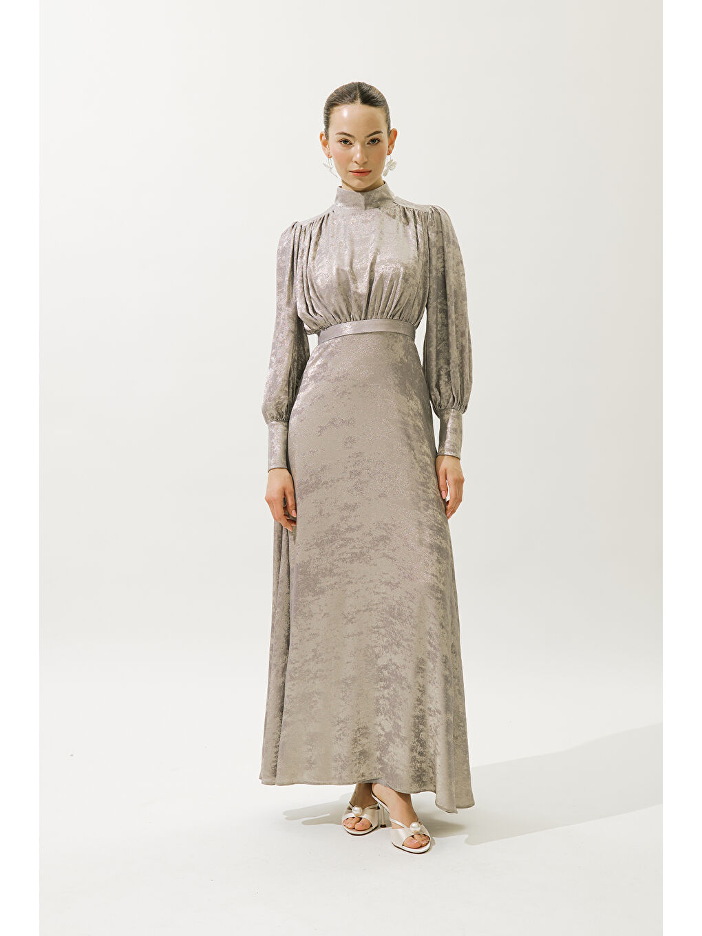 Gri Işıltılı Abiye Elbise Gümüş