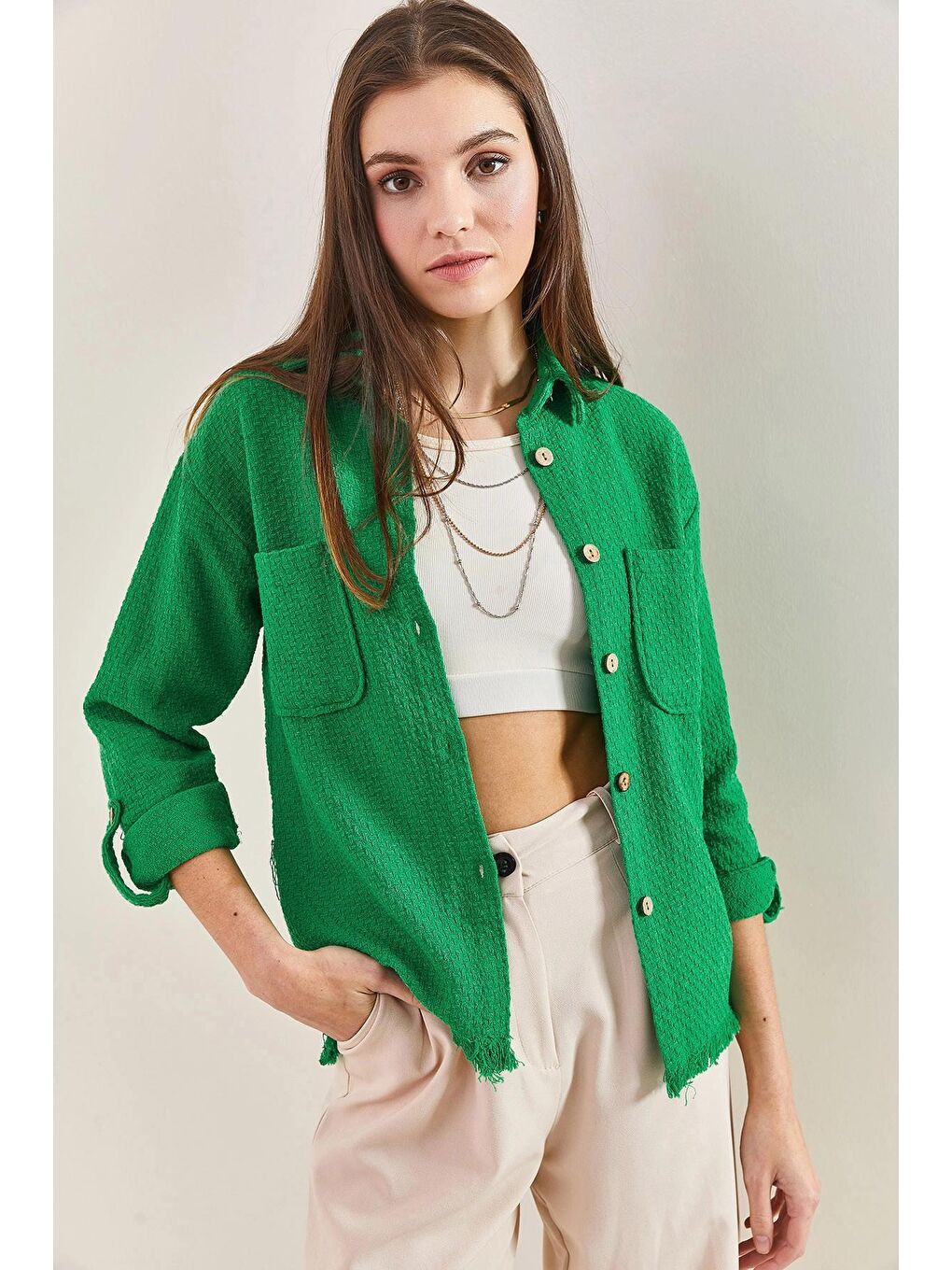 Yeşil Kadın Ucu Püsküllü Kol Katlamalı Gömlek-2