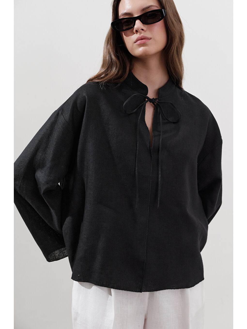 Keten Bağlamalı Bluz Siyah-4