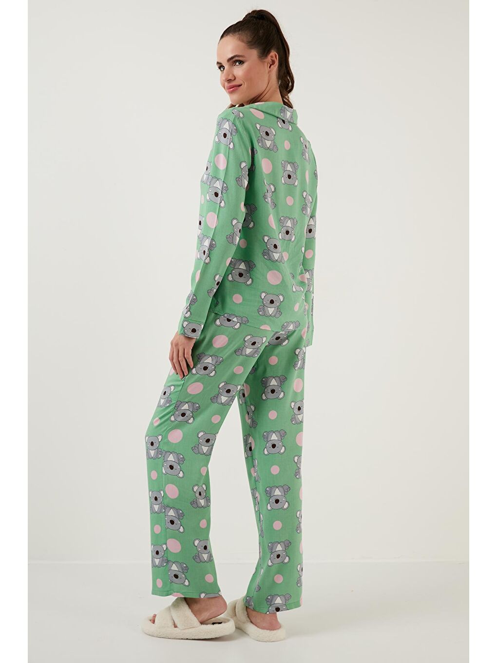 Yeşil Desenli Beli Lastikli Cep Detaylı Gömlek Yaka Dokuma Pijama Takımı 611PT288-4