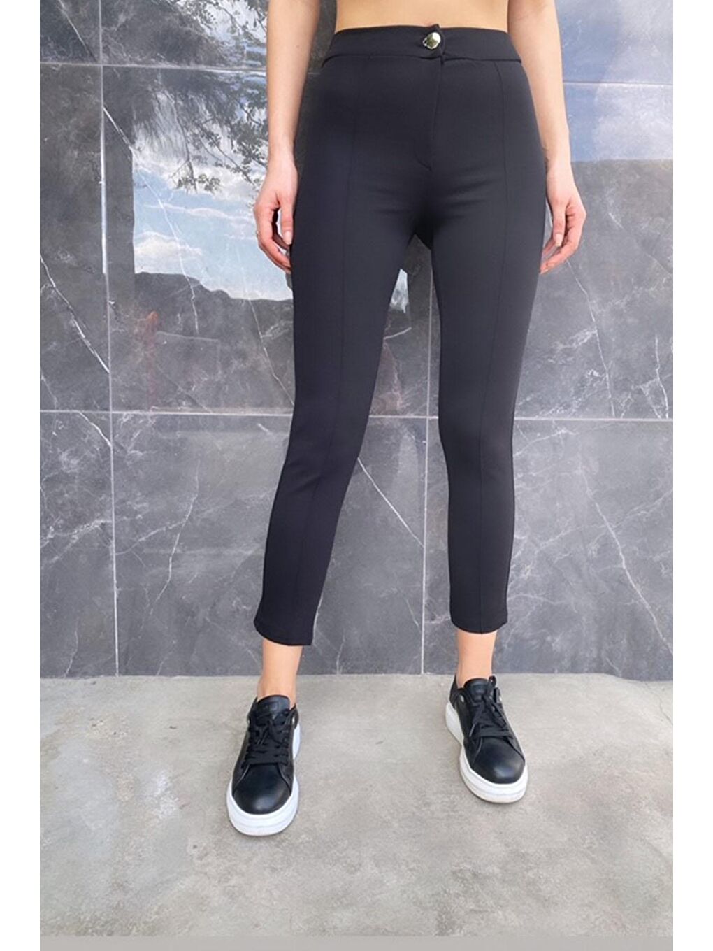 Kadın Siyah Elastanlı Jokey Tayt Pantolon-3