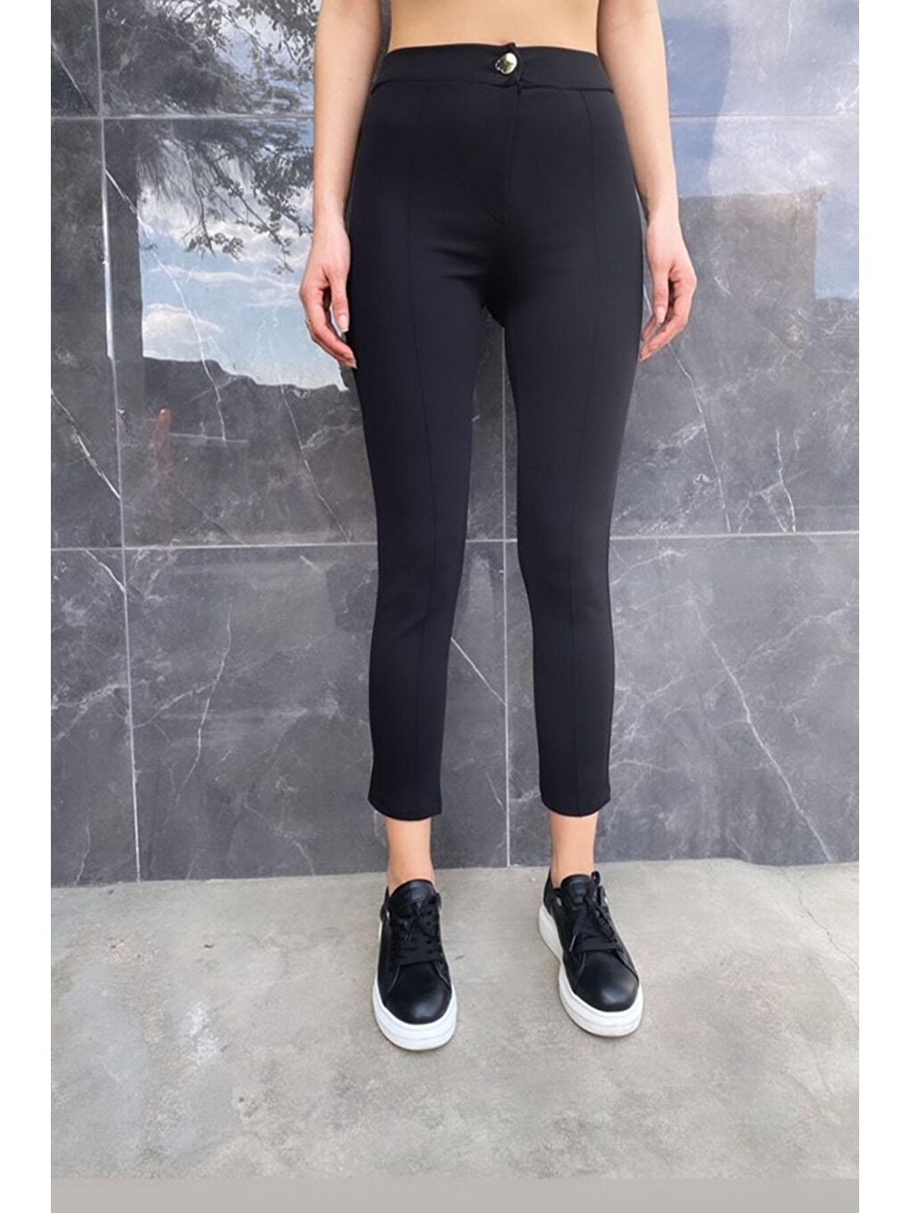 Kadın Siyah Elastanlı Jokey Tayt Pantolon-1